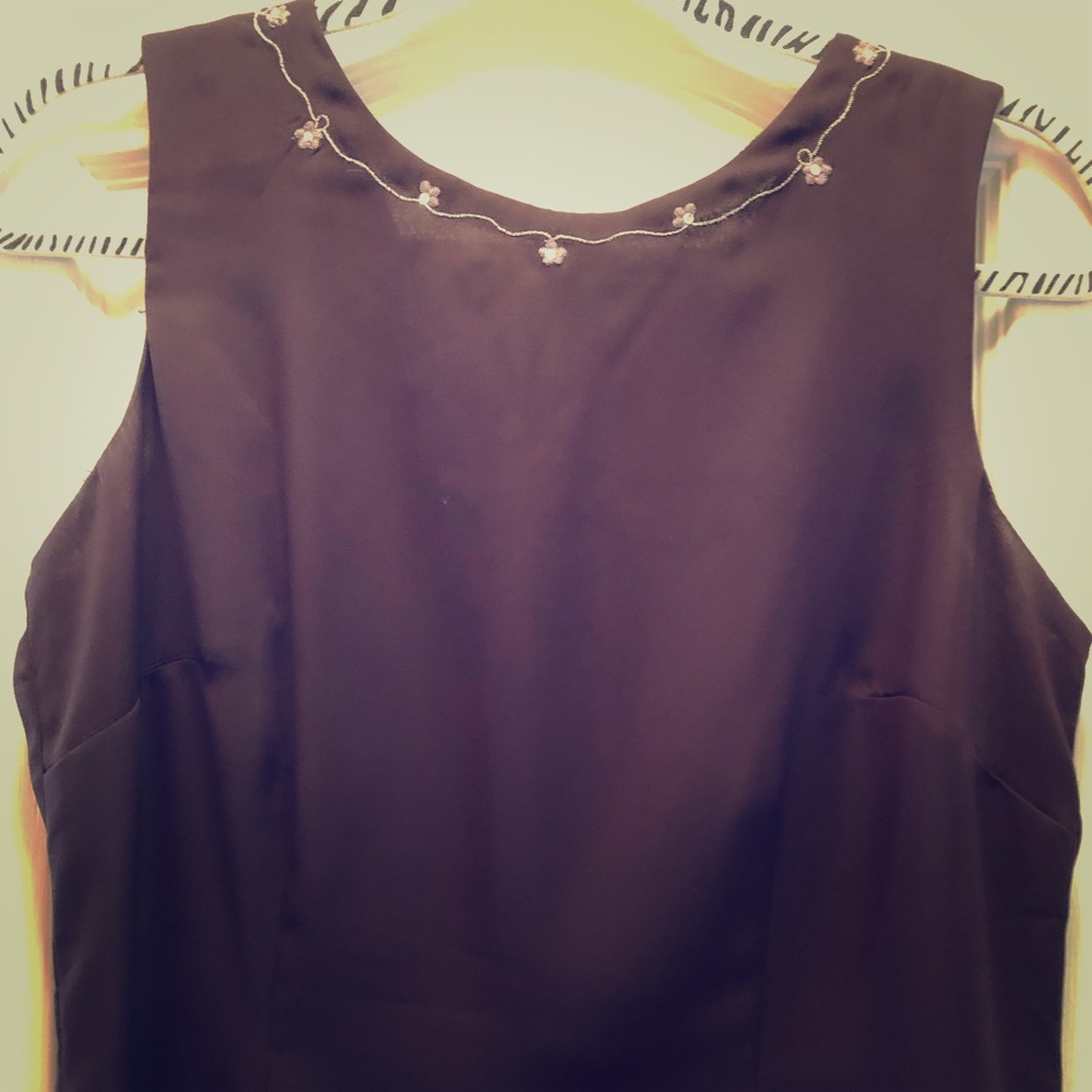 🐞🐞Dress with Dainty Flower & Crystal Accents!🐞